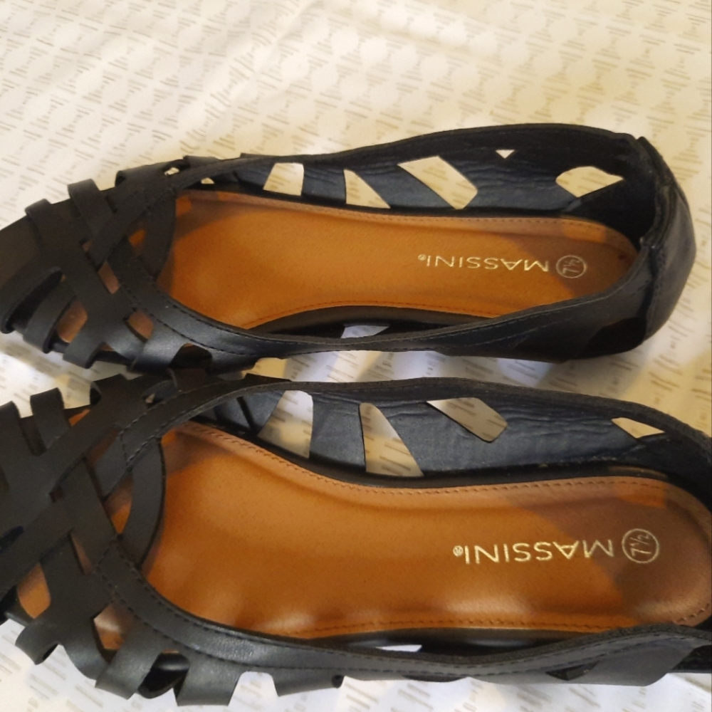 Massini Women's Open Toe Flats